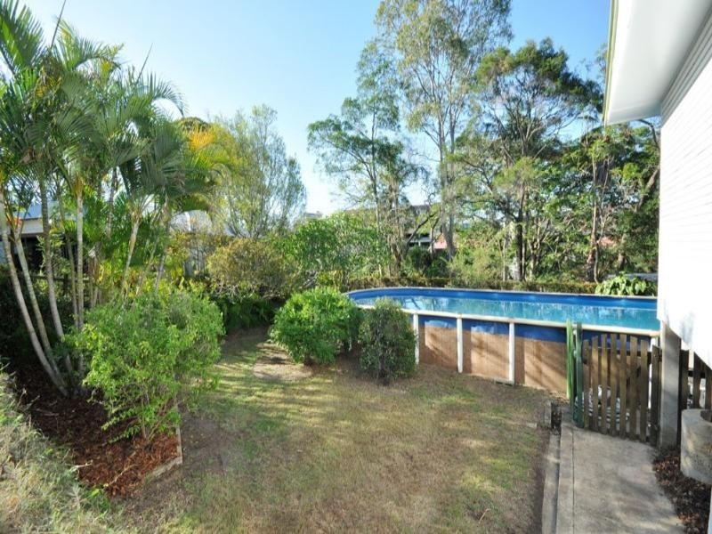 7 Kings Road, Taringa QLD 4068