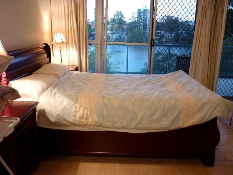 7/164 Macquarie Street, St Lucia QLD 4067