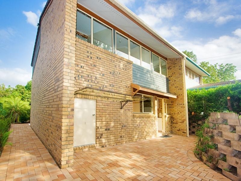 62 Woolley Street, Taringa QLD 4068