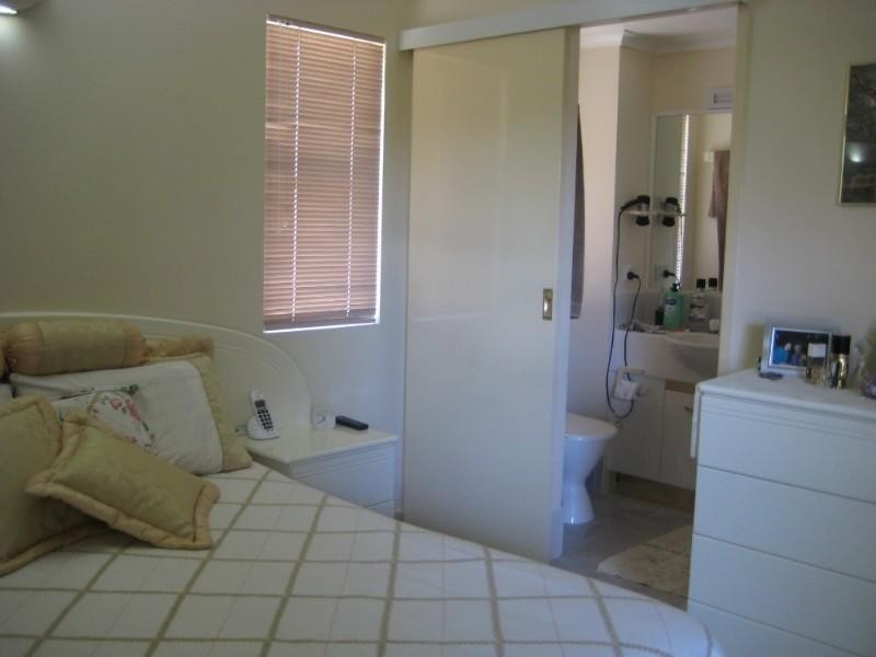 4/102 Indooroopilly Road, Taringa QLD 4068