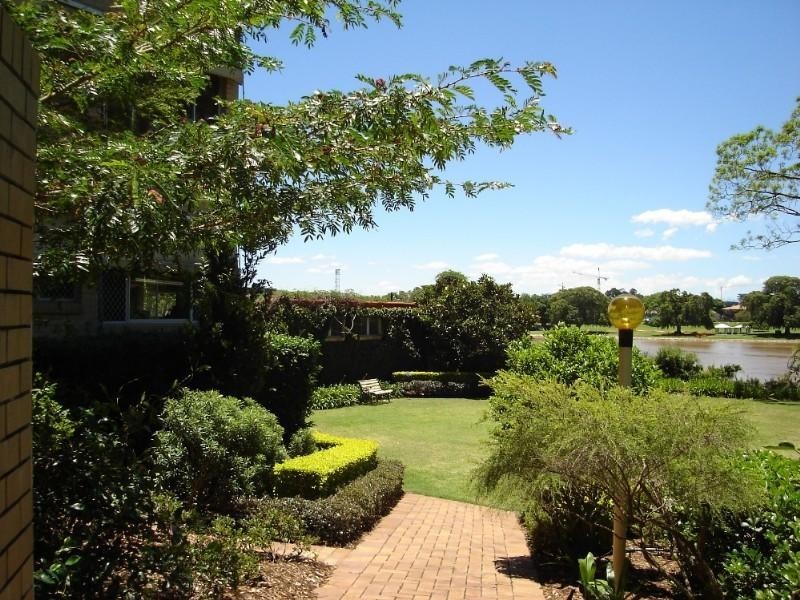 13/82 Sandford Street, St Lucia QLD 4067