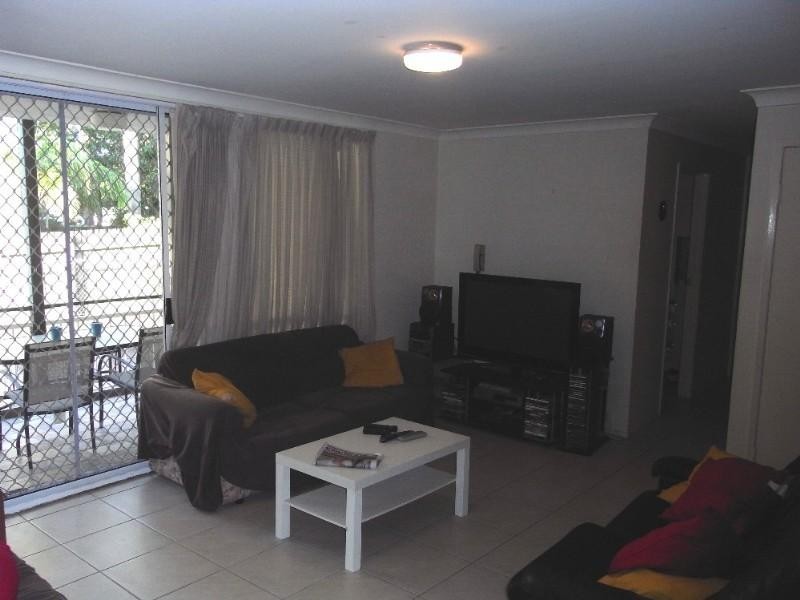 1/22 Warren Street, St Lucia QLD 4067