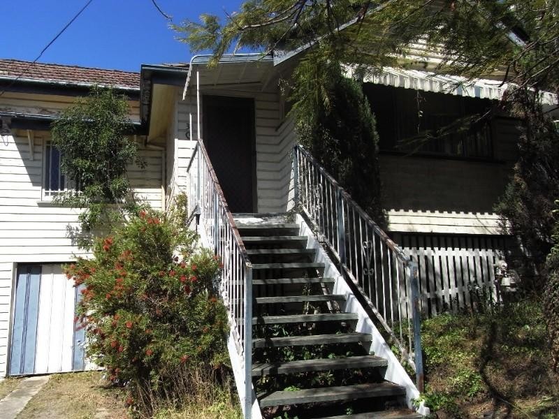 38 Holland Street, Toowong QLD 4066