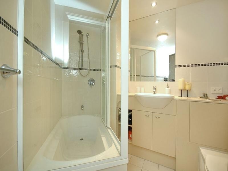 102/100 Bowen Terrace, Fortitude Valley QLD 4006