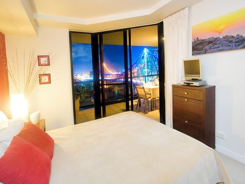 709/100 Bowen Terrace, New Farm QLD 4005