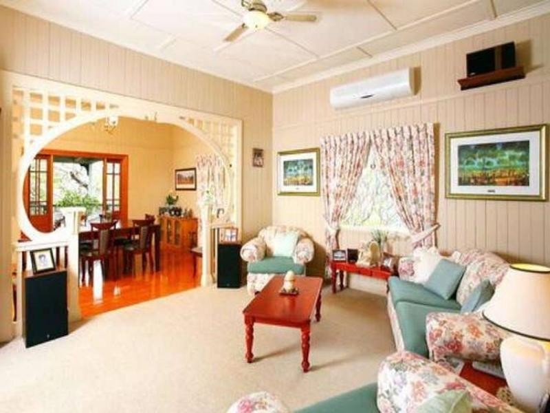 62 Disraeli Street, Indooroopilly QLD 4068