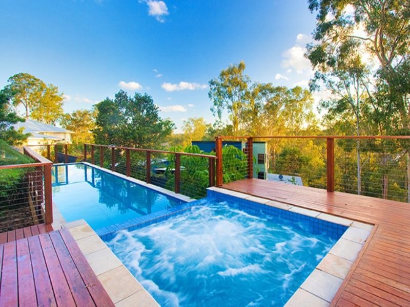 96 Sunset Road, Fig Tree Pocket QLD 4069