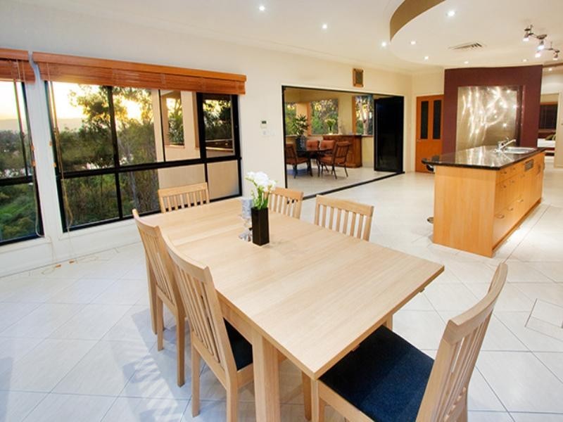 96 Sunset Road, Fig Tree Pocket QLD 4069