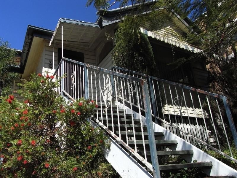 38 Holland Street, Toowong QLD 4066