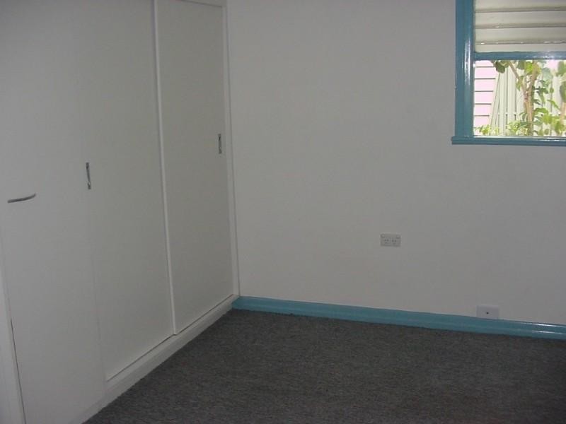 38 Holland Street, Toowong QLD 4066