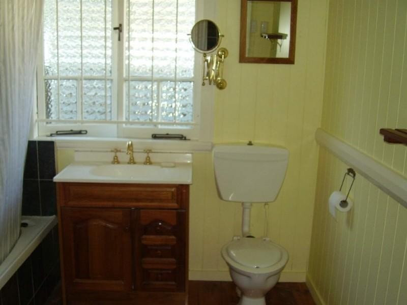 5 Usher Street, Indooroopilly QLD 4068