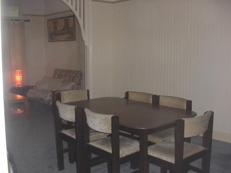 1/22 Warren Street, St Lucia QLD 4067