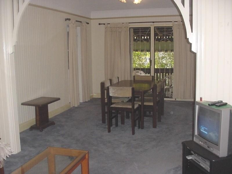 1/22 Warren Street, St Lucia QLD 4067