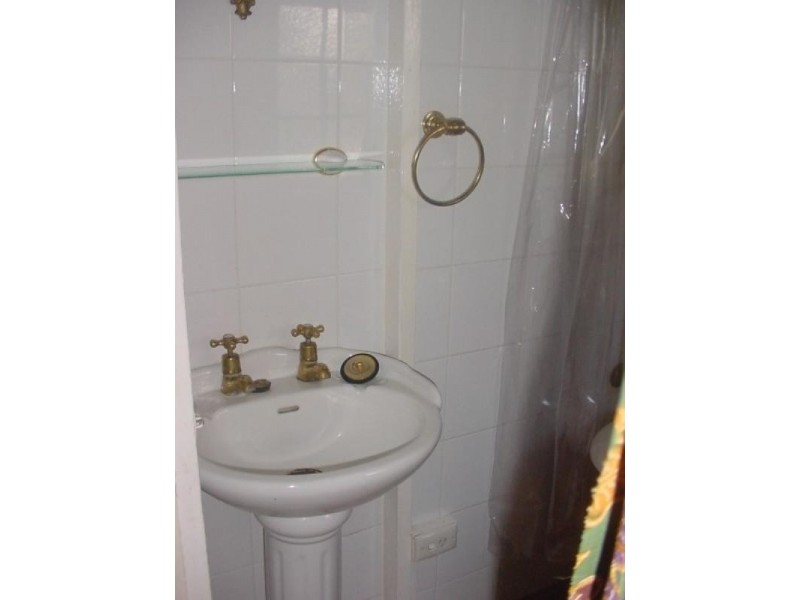 62 Disraeli Street, Indooroopilly QLD 4068