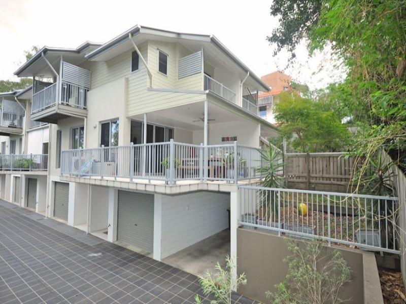 4/106 Carmody Road, St Lucia QLD 4067