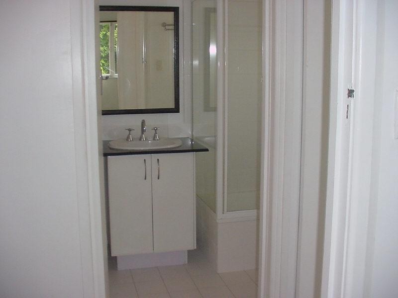 62 Oxford Terrace, Taringa QLD 4068