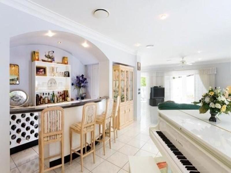 85 Boyd Terrace, Brookfield QLD 4069