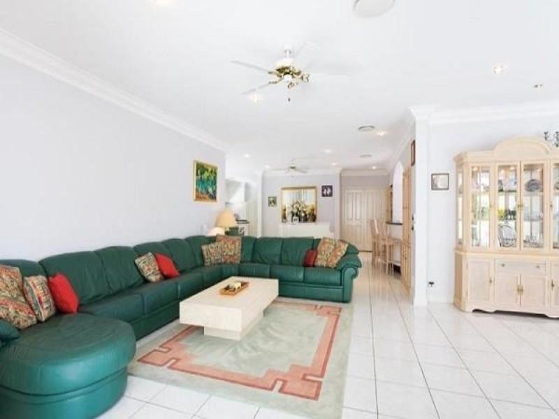 85 Boyd Terrace, Brookfield QLD 4069