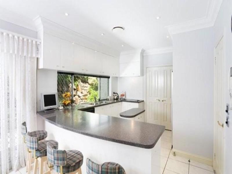 85 Boyd Terrace, Brookfield QLD 4069