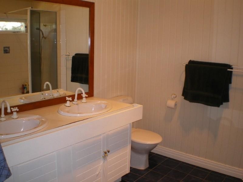 529 Honour Avenue, Sherwood QLD 4075