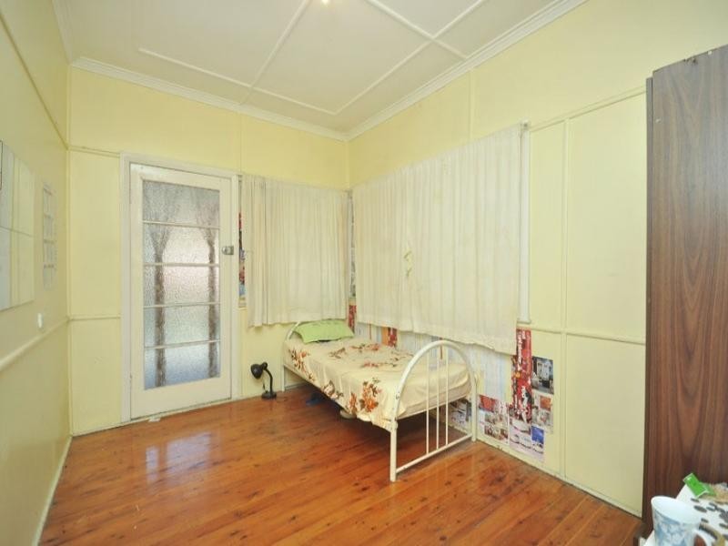 280 Hawken Drive, St Lucia QLD 4067