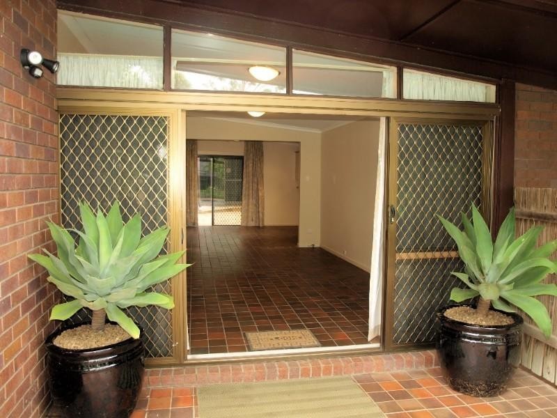 29 Tarbet Street, Kenmore QLD 4069