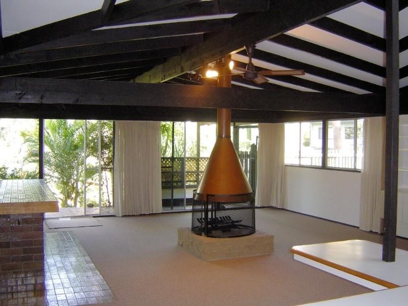 35 Ashburton Street, Chapel Hill QLD 4069