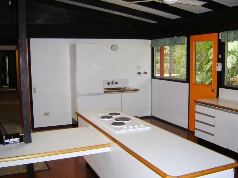 35 Ashburton Street, Chapel Hill QLD 4069