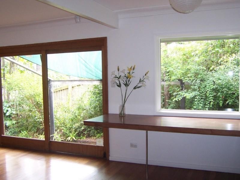 84 Gailey Road, St Lucia QLD 4067