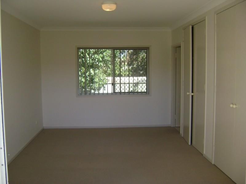2/51 Nelson Parade, Indooroopilly QLD 4068