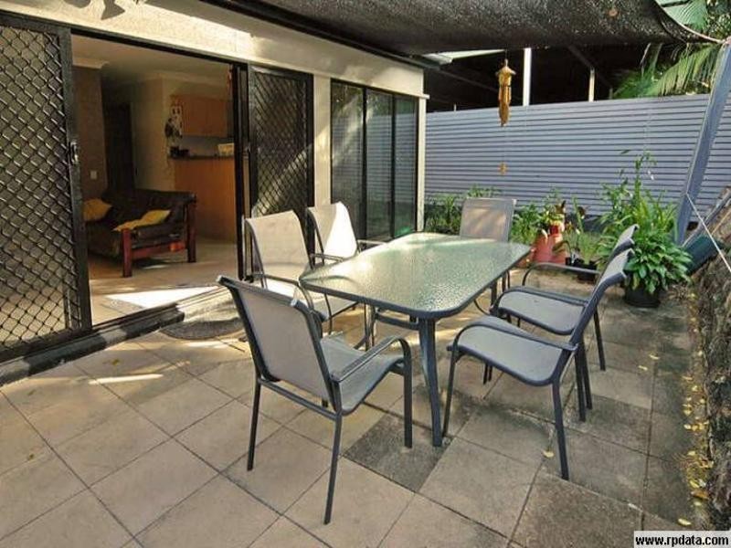 1/109 Sir Fred Schonell, St Lucia QLD 4067