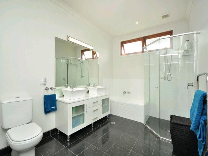 92 Haig Road, Auchenflower QLD 4066