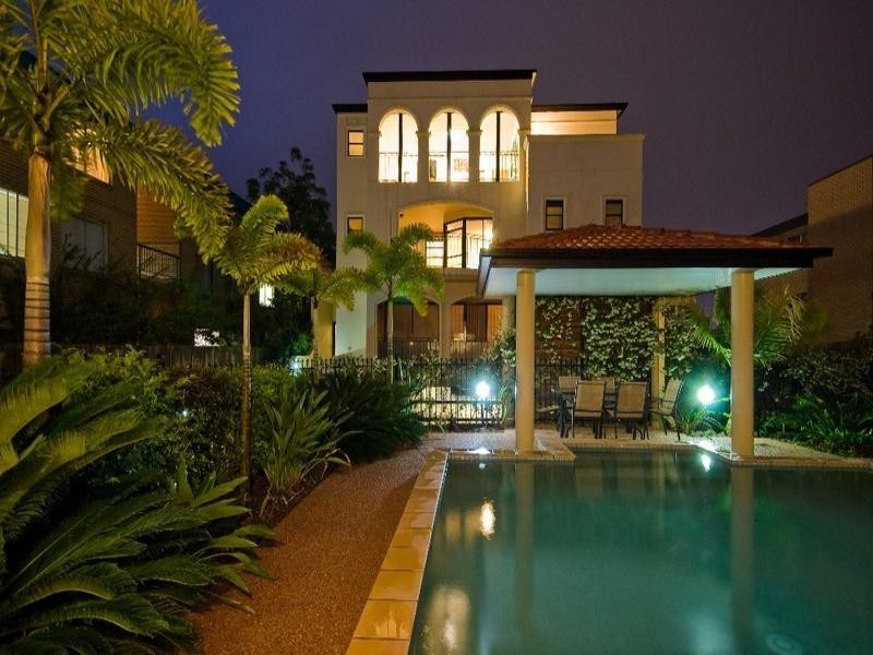 5/58 Sisley Street, St Lucia QLD 4067