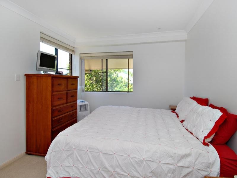 1/120 Whitmore Street, Taringa QLD 4068