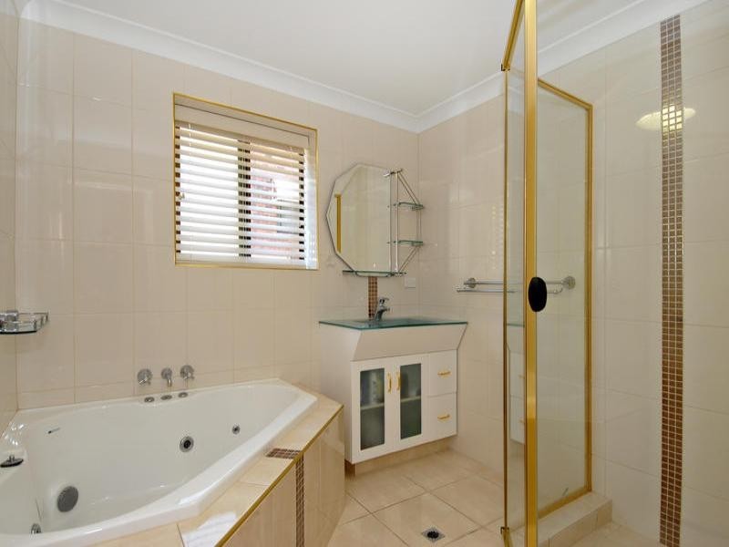 1/120 Whitmore Street, Taringa QLD 4068