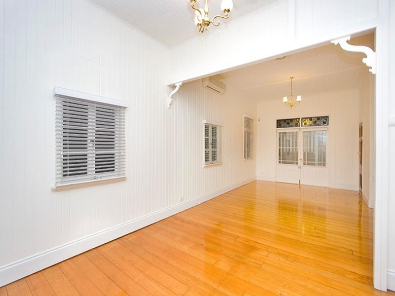 18 Eldon Street, Indooroopilly QLD 4068
