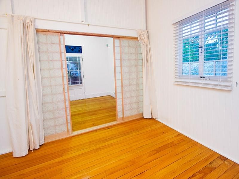 18 Eldon Street, Indooroopilly QLD 4068