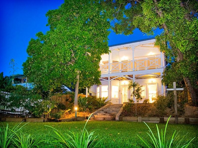 18 Eldon Street, Indooroopilly QLD 4068