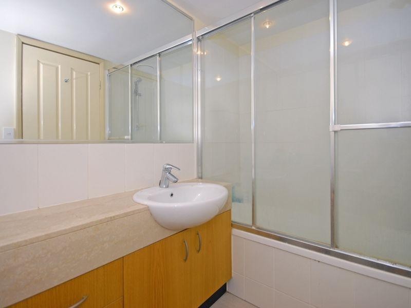 109/7 Land Street, Toowong QLD 4066