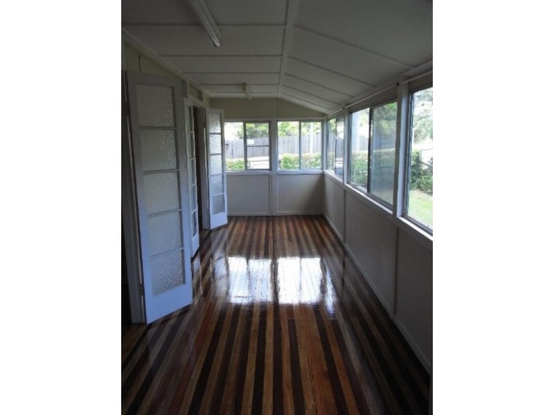 30 Brookfield Road, Kenmore QLD 4069