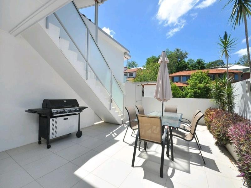 201/28 Dengate Lane, St Lucia QLD 4067