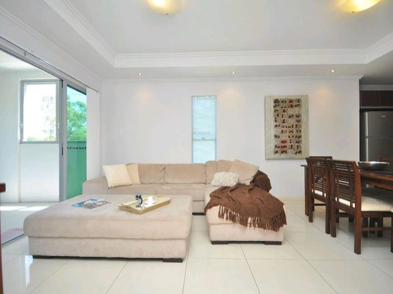 201/28 Dengate Lane, St Lucia QLD 4067