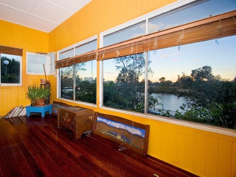 395 Coronation Drive, Auchenflower QLD 4066