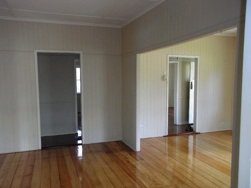 30 Brookfield Road, Kenmore QLD 4069