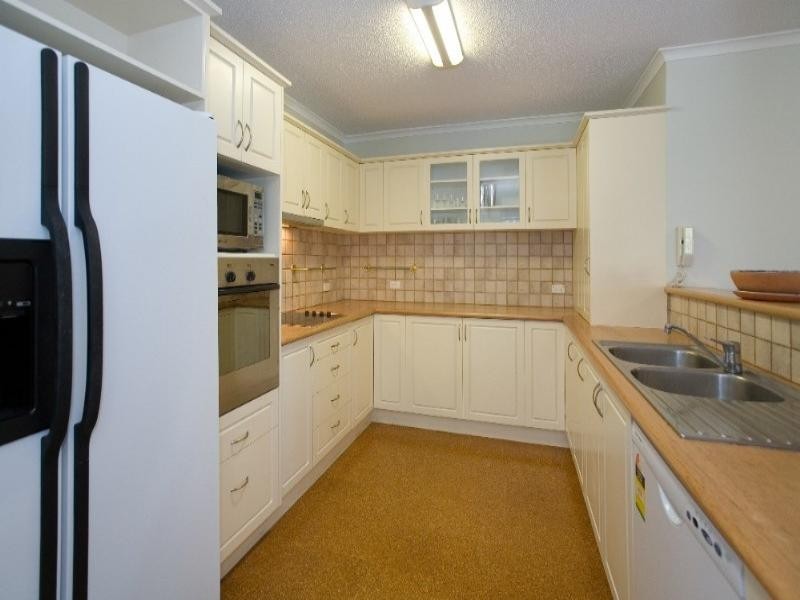 11/82 Sandford Street, St Lucia QLD 4067