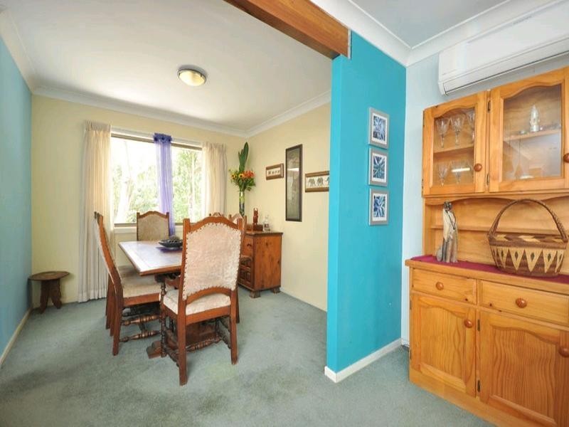 9 Brinkworth Street, Indooroopilly QLD 4068