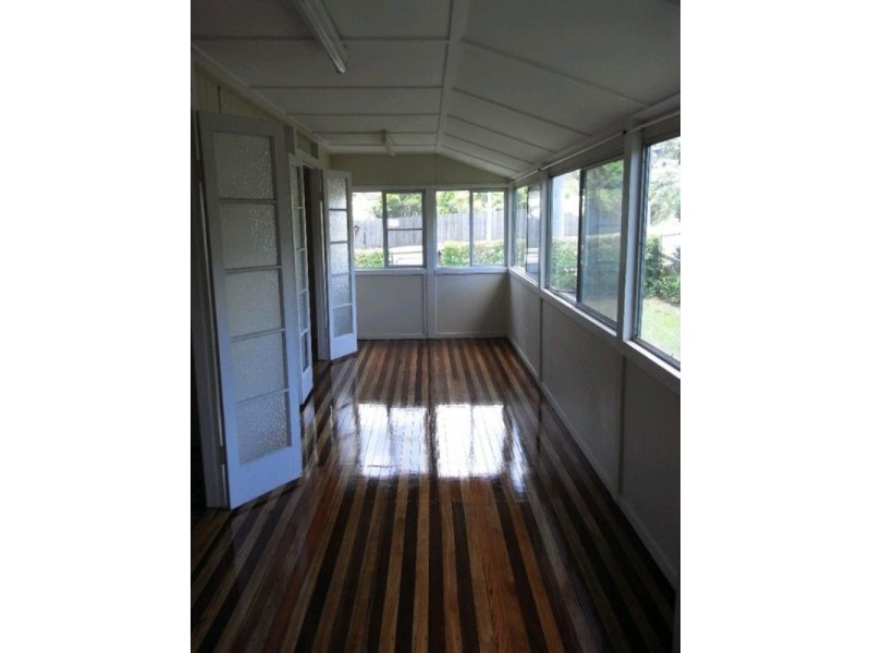 30 Brookfield Road, Kenmore QLD 4069