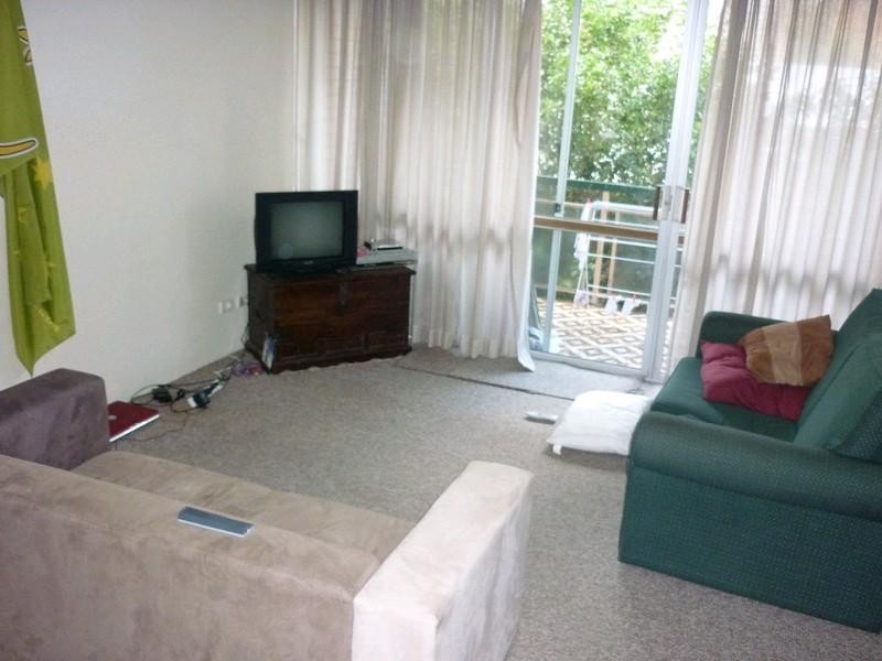 2/60 Warren Street, St Lucia QLD 4067