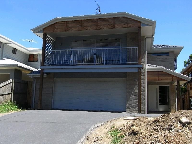 24 Equinox Street, Taringa QLD 4068