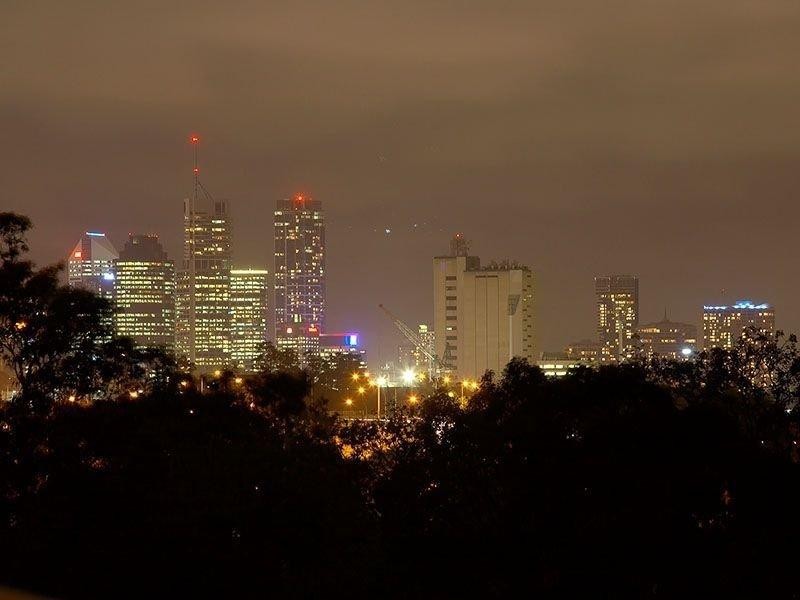 19 Garden Street, Greenslopes QLD 4120